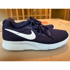 Nike Tanjun sneaker purple womens mesh shoes 6.5